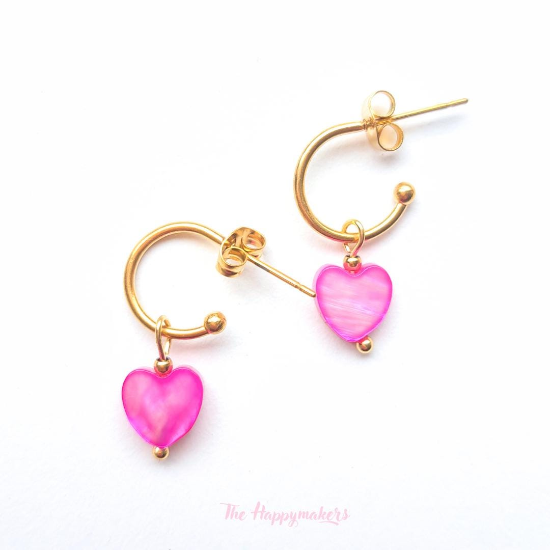 Oorbellen stainless steel, hartjes, 100% waterproof, schelpkralen, little hoops, bedeloorbellen, handgemaakt