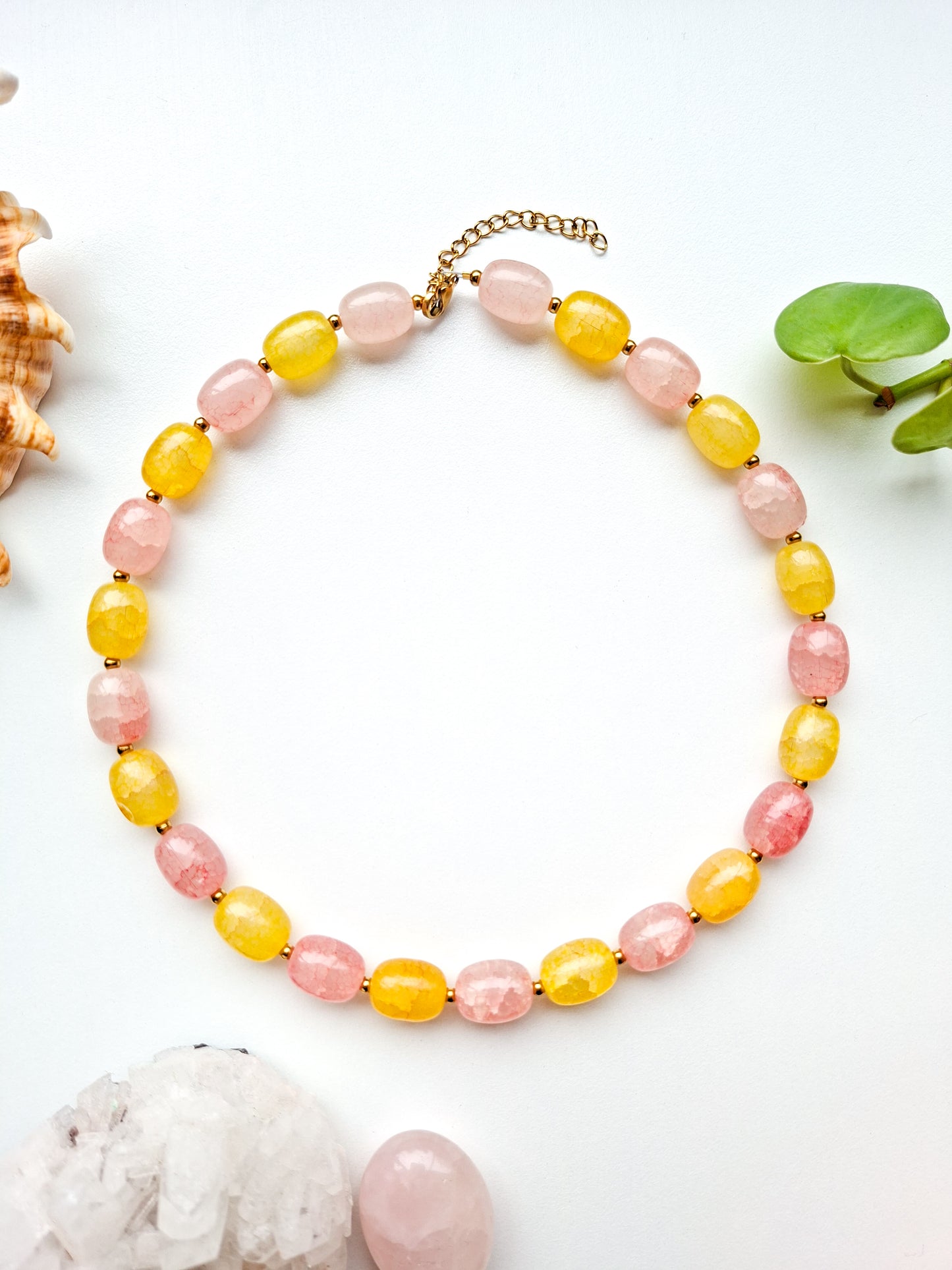 Glass bead necklace pink & yellow
