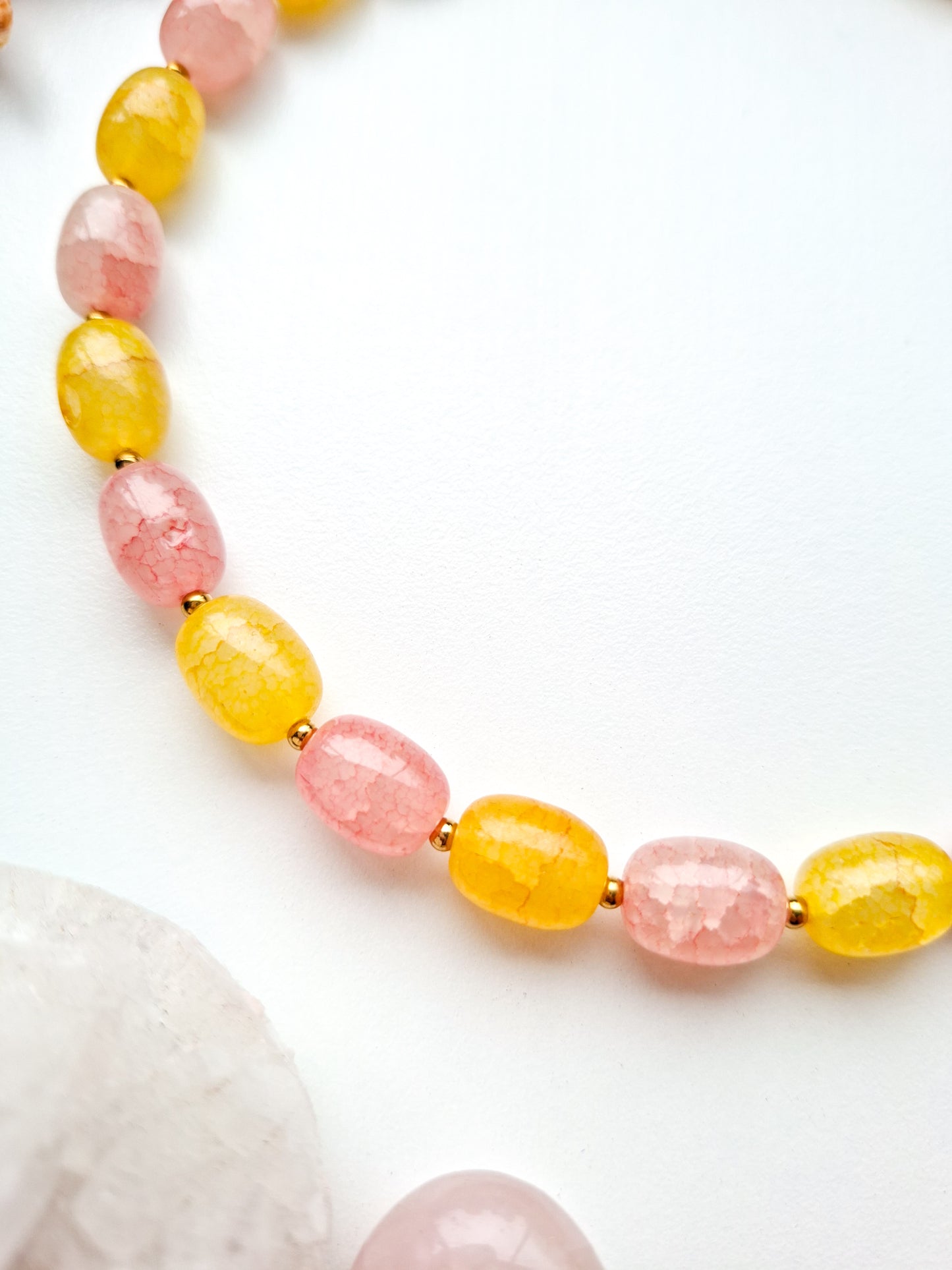 Glass bead necklace pink & yellow