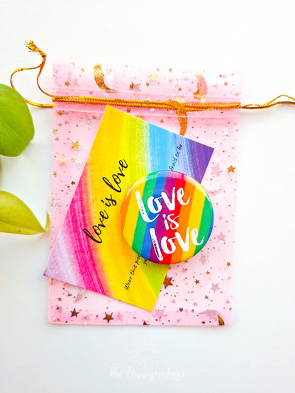Pin/button ☀ love is love