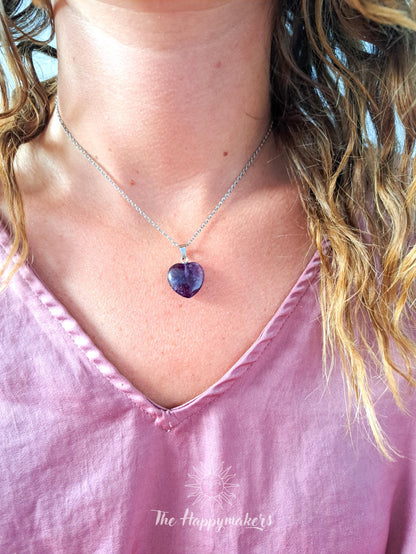 Ketting met edelsteen bedel